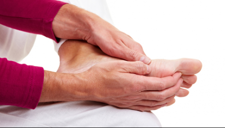 You are currently viewing Home remedies to get relieve from foot pain
