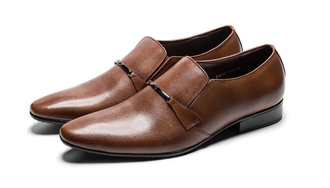 Read more about the article Home tricks to save men shoes